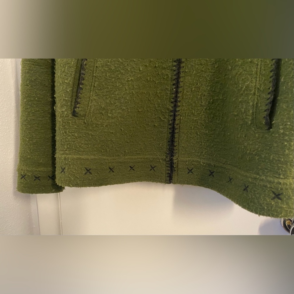 REI fall/winter hoodie jacket (M) - Picture 3 of 4